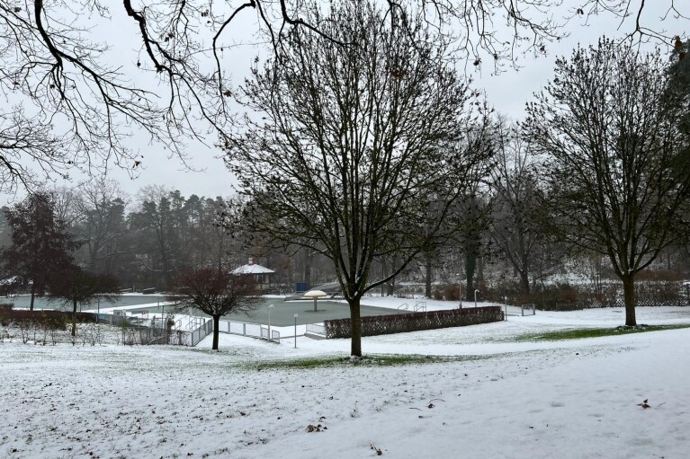 Freibad Schnee Lienhardt