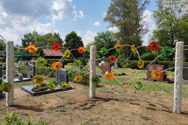 Blätter im Wind Friedhof Lauf Blätter im Wind Friedhof Lauf
