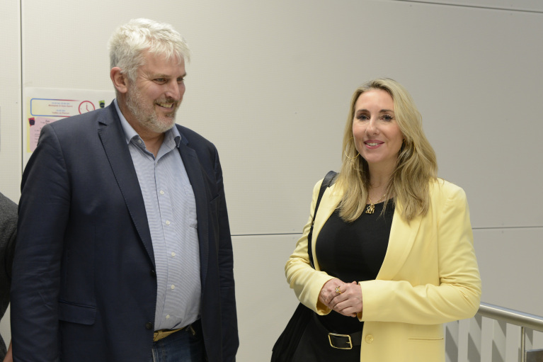 Kultusministerin Stolz Foto Kirchmayer Kultusministerin Stolz Foto Kirchmayer