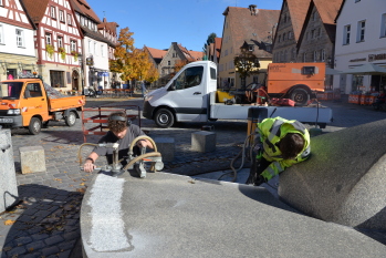 Brunnen Arbeiten Marktplatz Foto Kirchmayer Brunnen Arbeiten Marktplatz Foto Kirchmayer