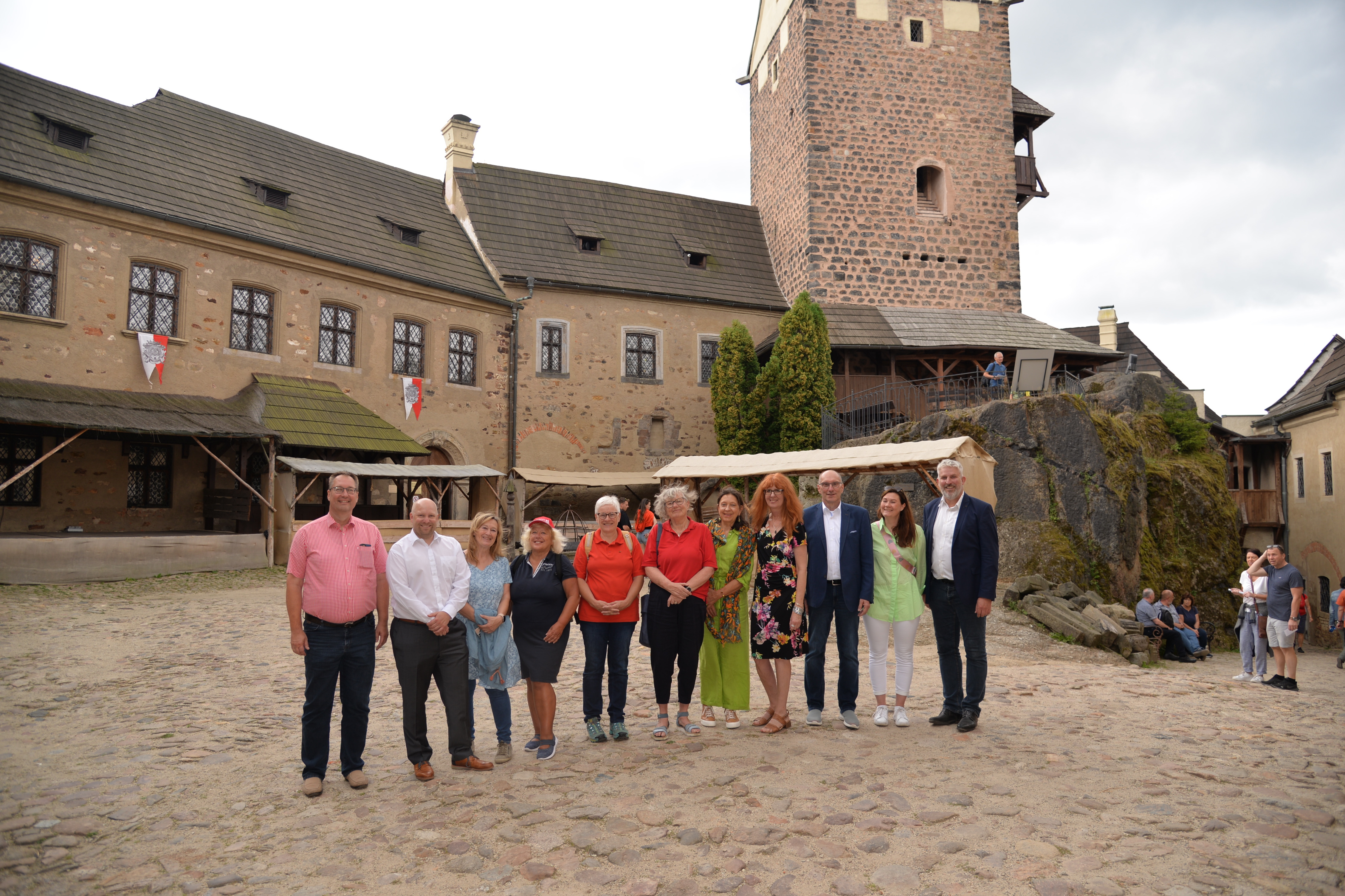 Loket Burghof Gruppenfoto Kirchmayer