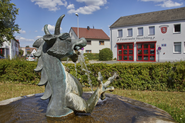 Boxler Sommer 2022 Heuchling Feuerwehrhaus Brunnen
